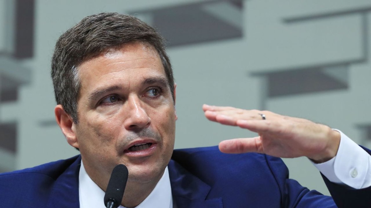 Se fosse fácil resolver juro 'na canetada', já teria feito, afirma Campos Neto