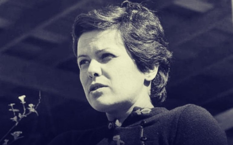 'Elis' volta aos palcos na transversal do tempo