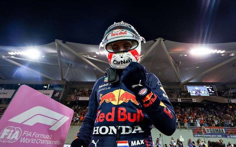 Verstappen vê boa oportunidade no Azerbaijão com posições da Red Bull no grid