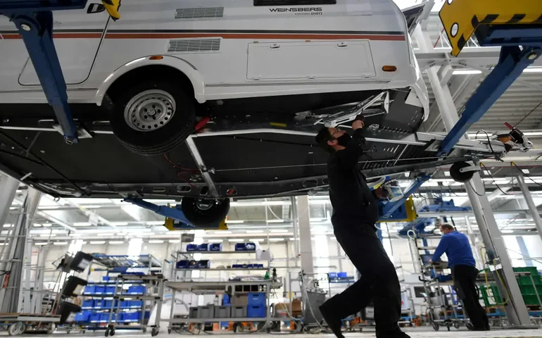 Produção industrial da zona do euro cai 0,1% em junho ante maio