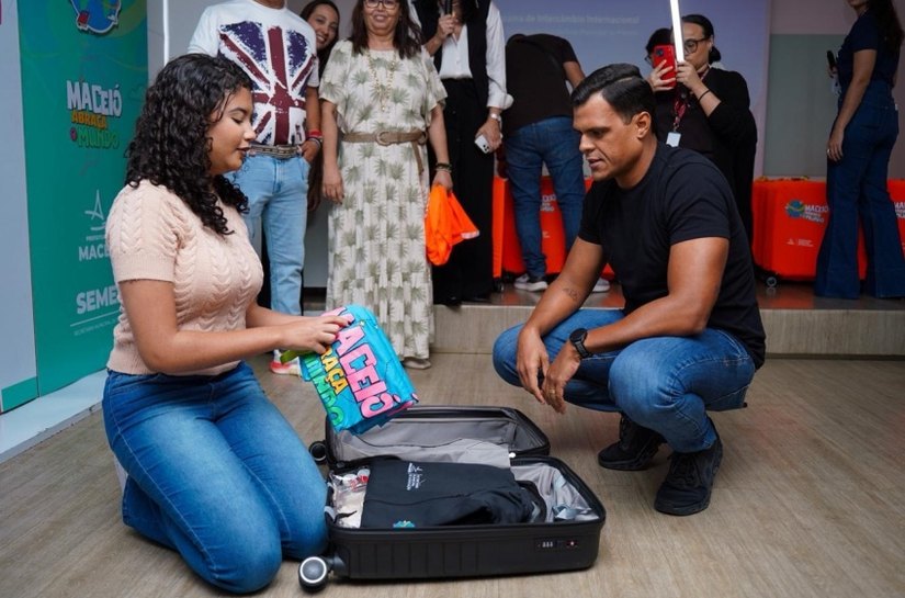 Mais uma turma de estudantes se prepara para viagem à Inglaterra pelo Maceió Abraça o Mundo