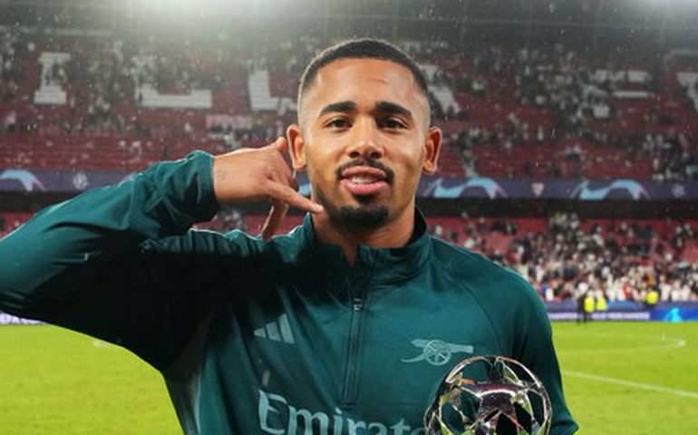 Substituto de Gabriel Jesus, Nketiah faz 3 gols em vitória do Arsenal sobre lanterna Sheffield