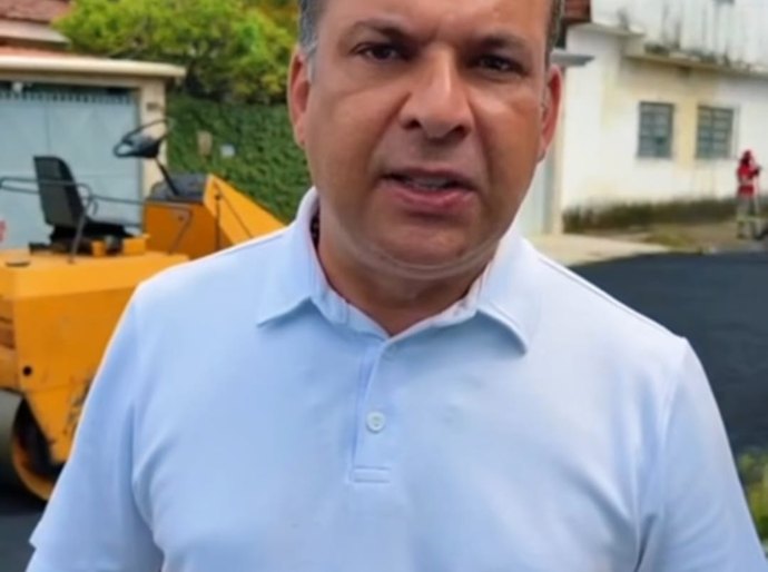 Francisco Sales recebe denúncias sobre pagamentos abaixo do salário mínimo a servidores de Jaramataia e pede apuração do MP