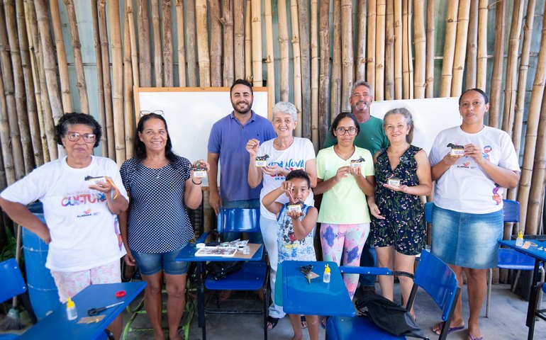 Vida Nova nas Grotas: Moradores do Ouro Preto despertam talentos com Oficina de Artesanato Criativo