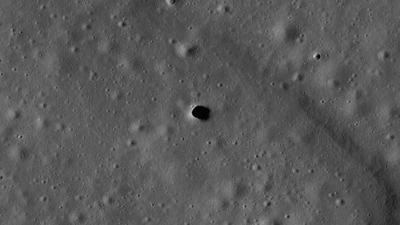 NASA investigará possível caverna gigante na Lua que pode abrigar futuras missões humanas