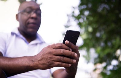IBGE: cresce número de idosos conectados; em AL, mais da 50% acessou a internet em 2022