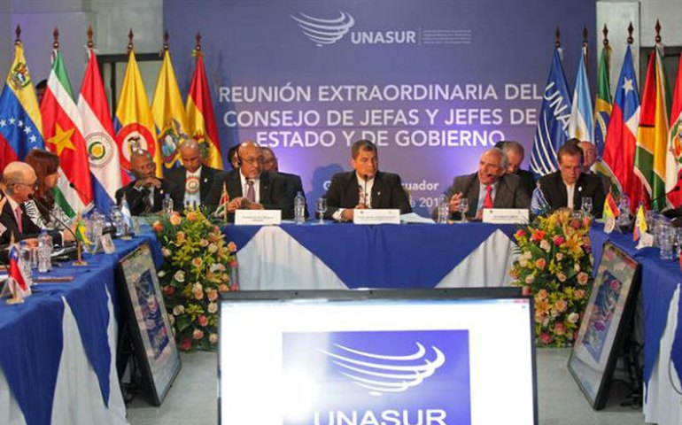Em reunião no Equador, Unasul inaugura sede e adota cidadania sul-americana