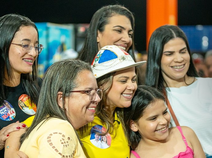 Em uma das maiores carreatas da campanha, Samyra do Basto mobiliza São Sebastião na “Rota da Vitória”