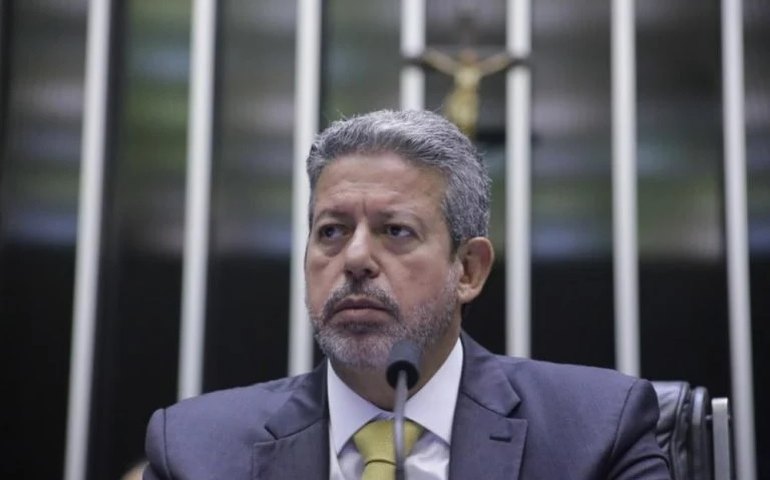 Lira fala em ‘tempo exíguo’ para discutir PEC de Transição