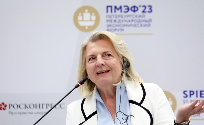 Ex-chanceler austríaca: Rússia faz concessão ao propor negociar com governo ilegítimo da Ucrânia Ex-chanceler austríaca: Rússia faz concessão ao propor negociar com governo ilegítimo da Ucrânia