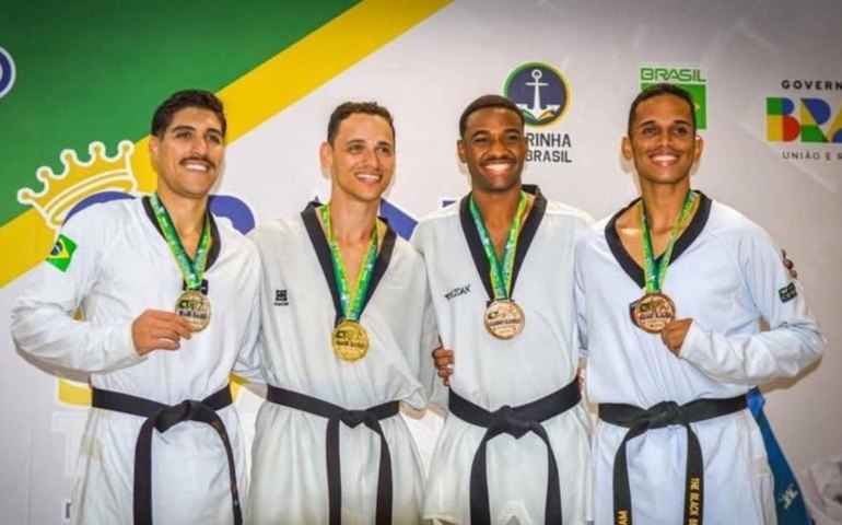Com apoio da Secretaria de Esportes, atletas do taekwondo e da paraesgrima se destacam em competições