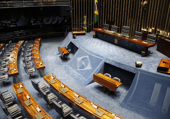 Senado aprova projeto que altera cálculo de penas do 8 de janeiro