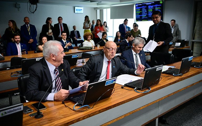 Comissão de Infraestrutura quer ouvir diretor de Itaipu sobre tarifas