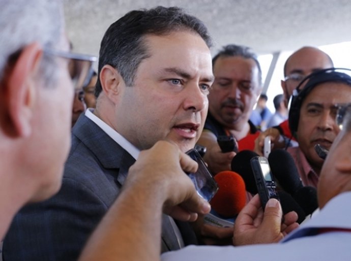 Governador explica a utilização de Organizações Sociais na saúde