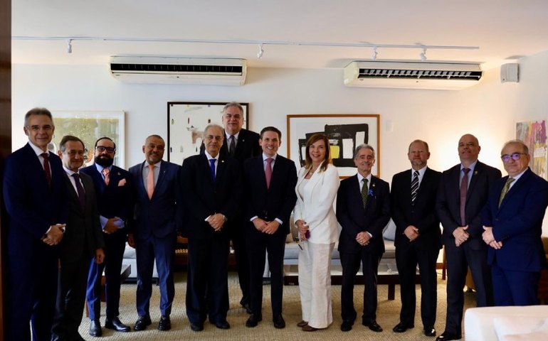 Presidente Fábio Bittencourt representa TJAL em reunião do Consepre com Hugo Motta