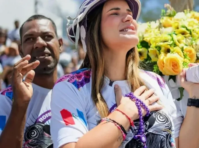 No Juazeiro/CE, ex-prefeita renovar sua fé visando oxigenar ritmo da campanha para estadua