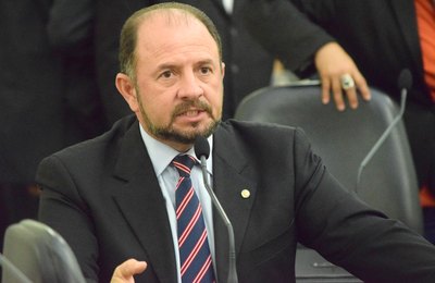 Salas de cinema terão que exibir campanha contra o uso de drogas