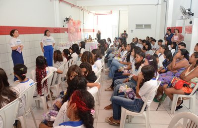 Ciclo de Cuidados promove diálogo sobre saúde feminina e prevenção à violência no Cras Bebedouro
