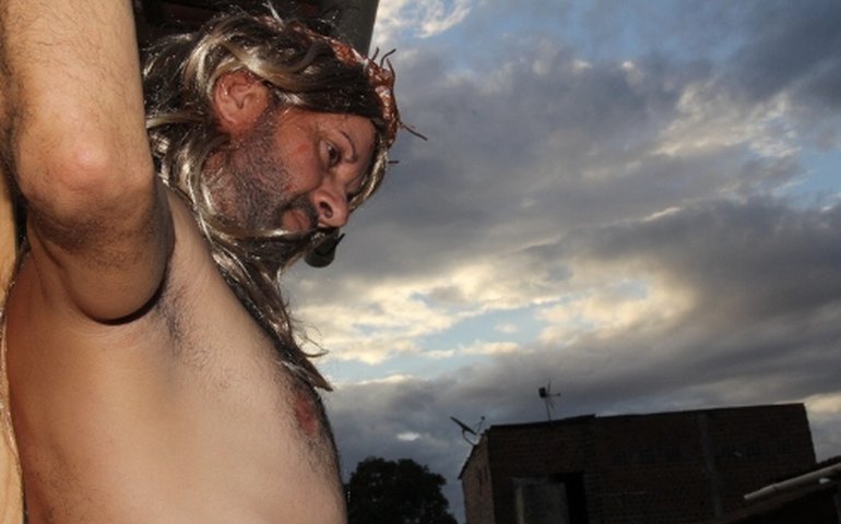 Associação dos Idosos encena Paixão de Cristo em Arapiraca