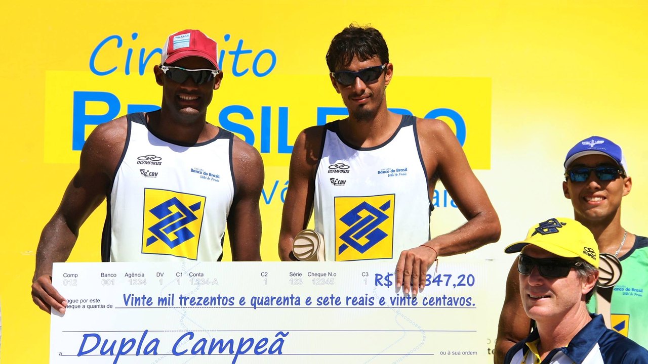 SUPERPRAIA B: Daniel Souza e Averaldo vencem Harley e Benjamin e são campeões em Maceió