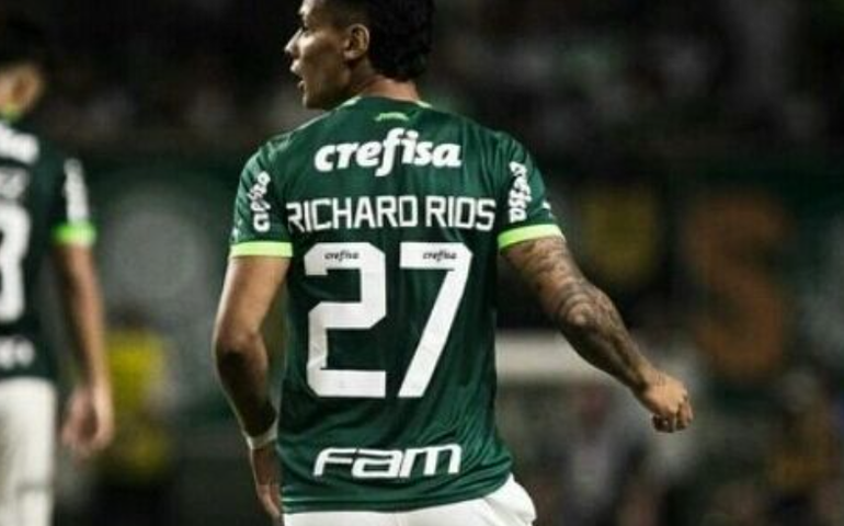 Richard Ríos vê Palmeiras com ânimo renovado para o clássico após triunfo em Curitiba