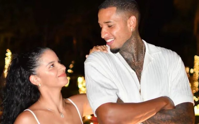 Mulher de Izquierdo publica carta de despedida para jogador: 'Parte de mim morre com você'