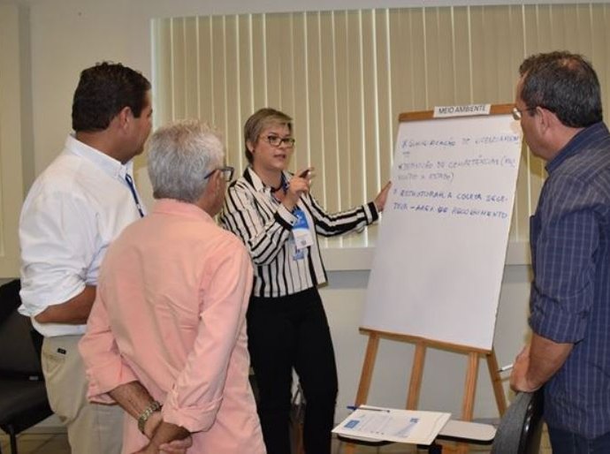 Fecomércio participa de reunião para definir propostas aos candidatos a prefeito