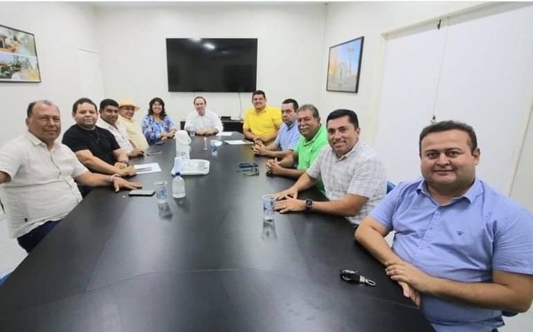 Luciano Barbosa conquista maioria de vereadores na Câmara de Arapiraca