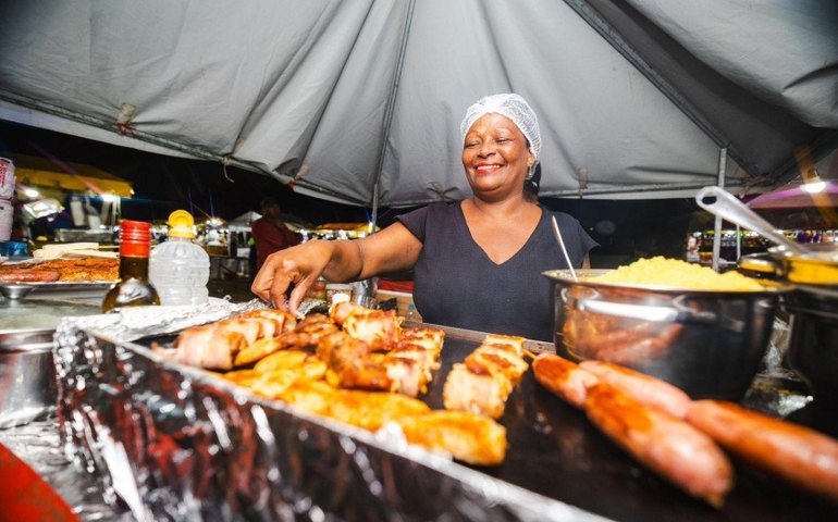 Semsc realiza sorteio de vagas para ambulantes do Massayó Verão 2026