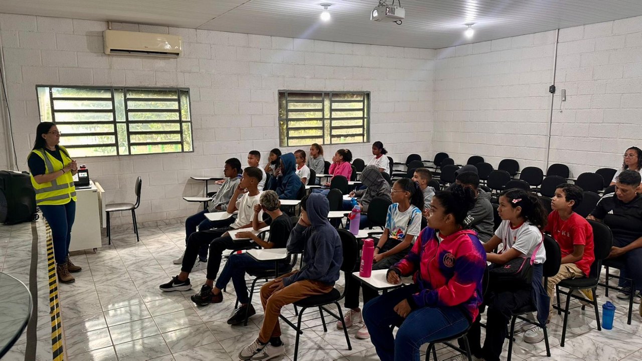Projeto Coleta Certa leva estudantes de Marechal Deodoro para conhecer funcionamento de aterro sanitário em Pilar