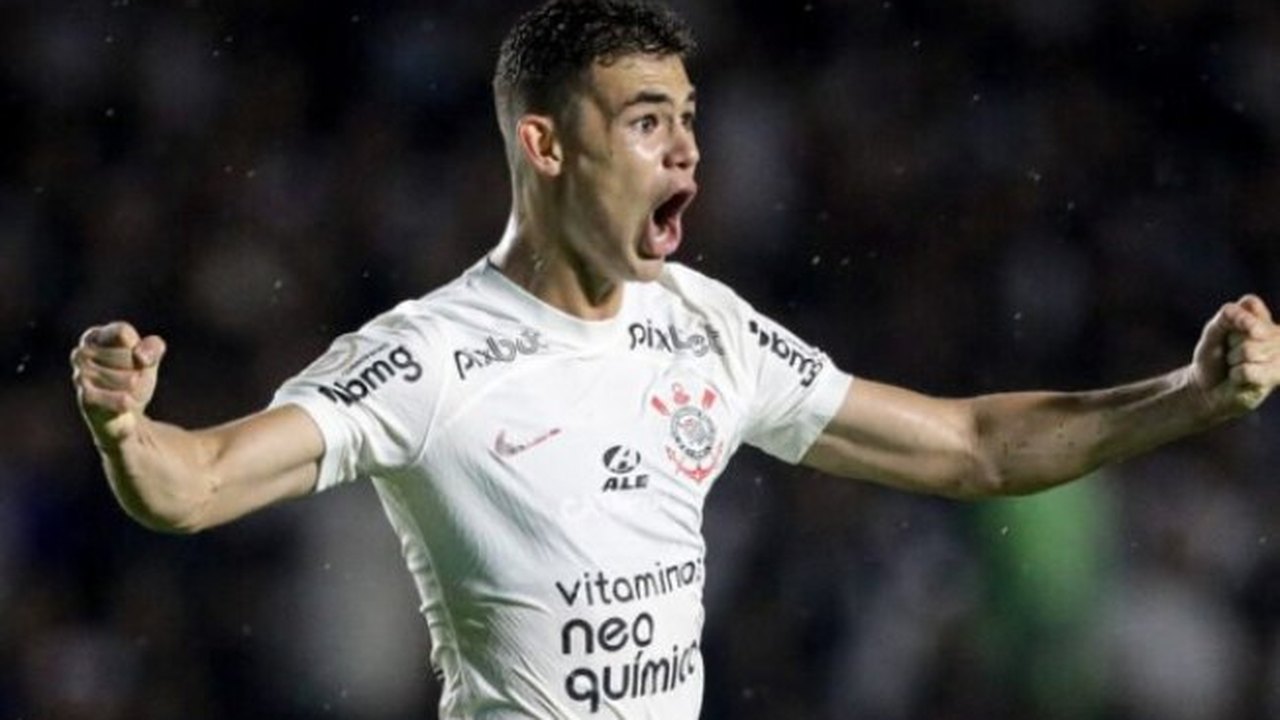 PSG confirma contratação de Moscardo, que continuará no Corinthians por empréstimo