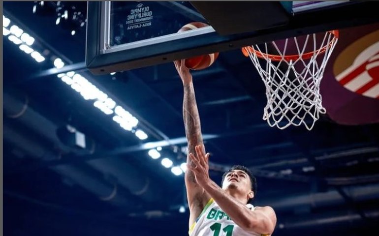 Seleção masculina de basquete bate Montenegro e estreia com vitória no Pré-Olímpico