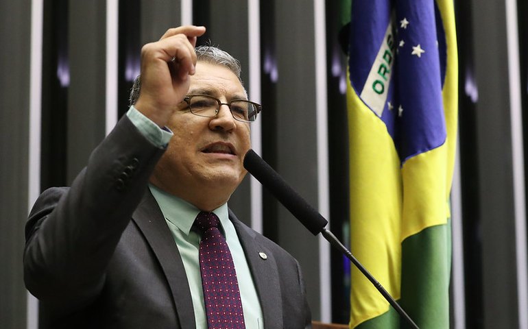 Governo vai apoiar CPMI de atos golpistas
