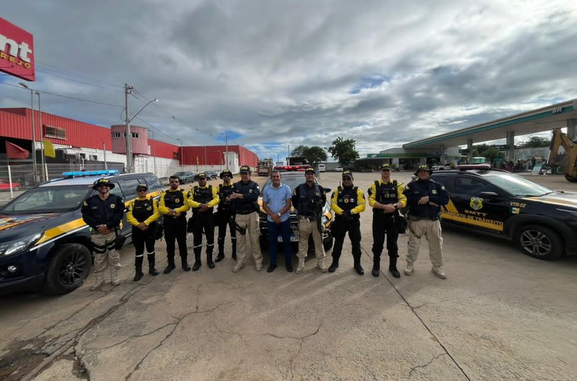 Maio Amarelo: ação educativa reforça segurança no trânsito com foco em motociclistas e taxistas de Palmeira