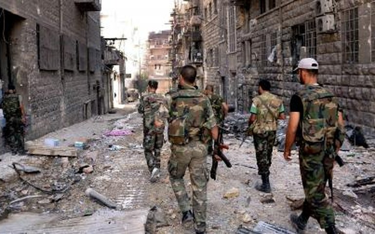 EUA lançam ataque contra Estado Islâmico na Síria