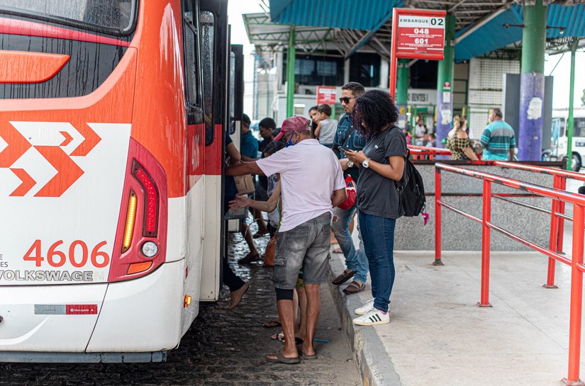 Itinerário da linha 4006 será alterado para obra na via a partir de segunda-feira (20)