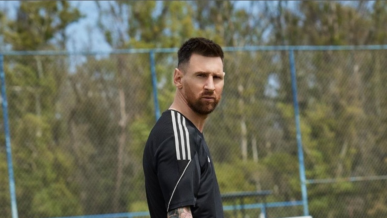 Messi é recebido com festa no Inter Miami após conquistar sua oitava Bola de Ouro