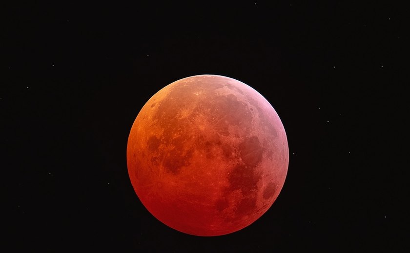 Próxima Lua Rosa acontecerá em 23 de abril e poderá ser vista do Brasil; entenda