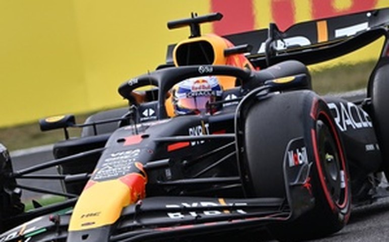 Red Bull faz nova dobradinha e domina o terceiro treino livre para o GP do Japão