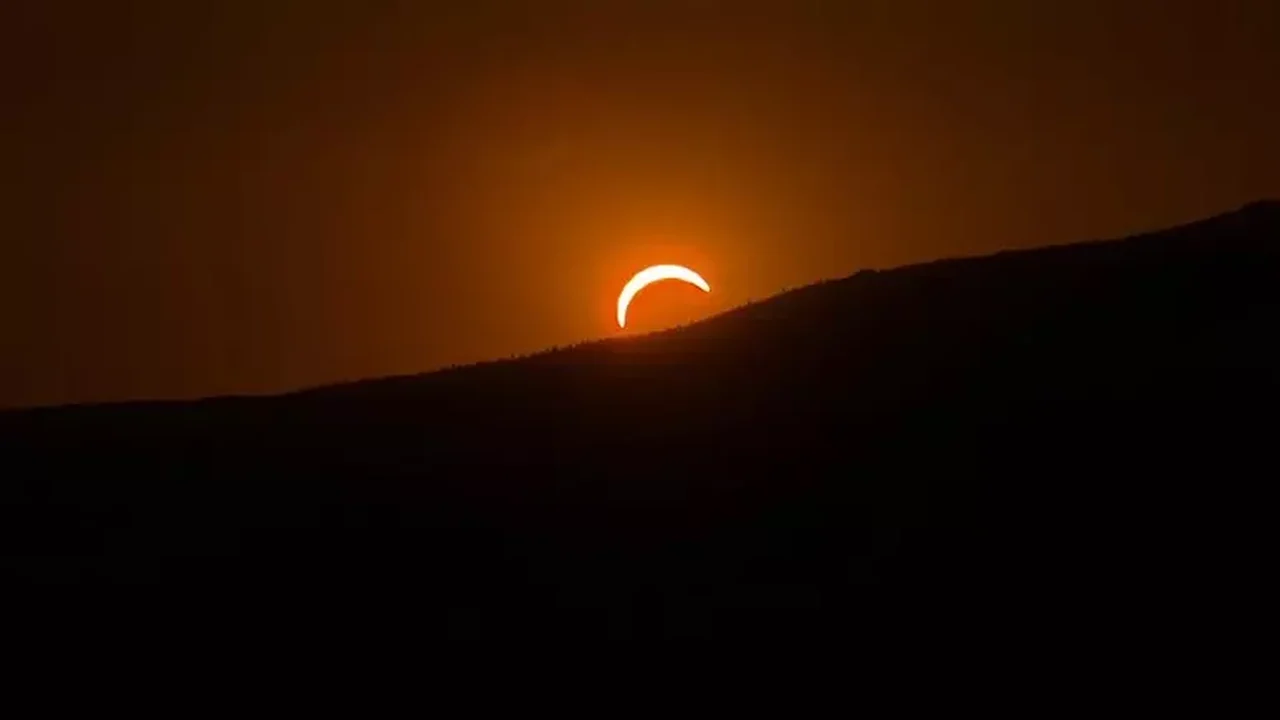 Eclipse solar total encanta milhões de pessoas do Ártico à Espanha