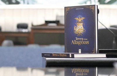 Assembleia relança a obra "Terra das Alagôas" em comemoração aos 204 anos do Estado