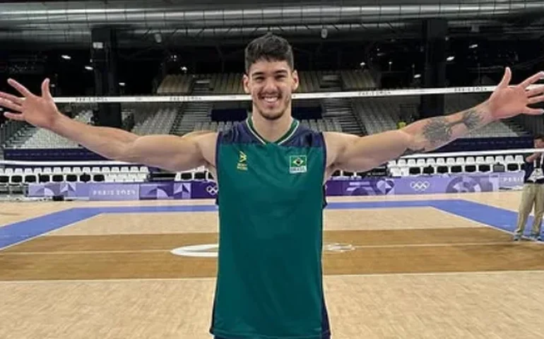 Honorato passa por cirurgia programada na Polônia e adia retorno ao Brasil