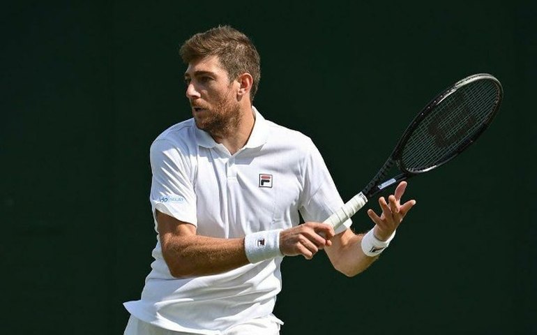 Demoliner ganha nas duplas em Stuttgart e parceria de Ingrid Martins cai em Nottingham