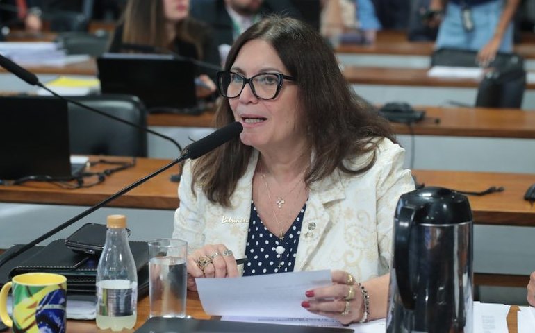 Comissão da Câmara aprova uso de dados de celular para localizar aeronaves desaparecidas