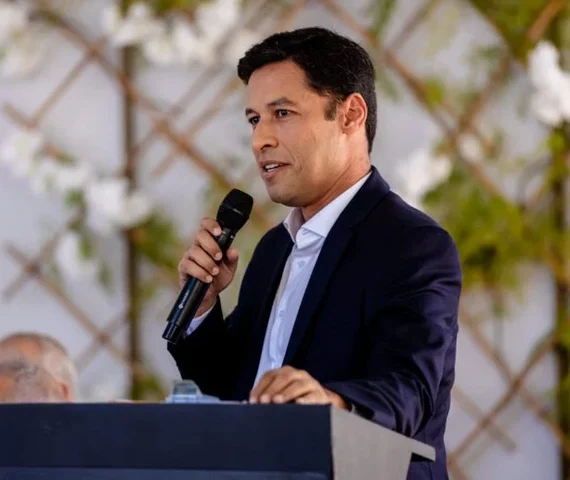 Projeto que concede Comenda Benedito de Lira a Rodrigo Cunha segue para votação em plenário