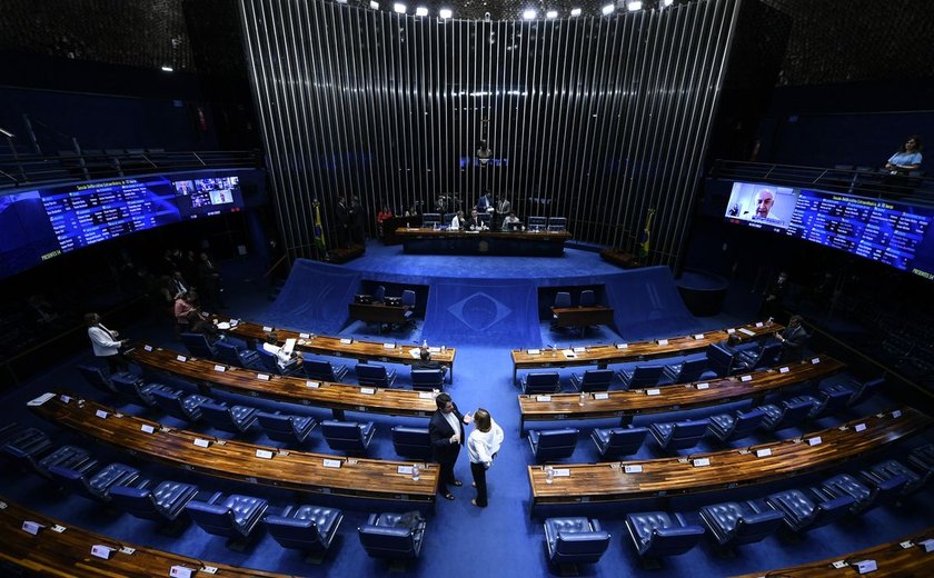 Senado aprova PEC da Anistia, com renegociação de dívidas partidárias