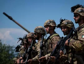 Disparo acidental em exercício da Otan deixa militares italianos feridos