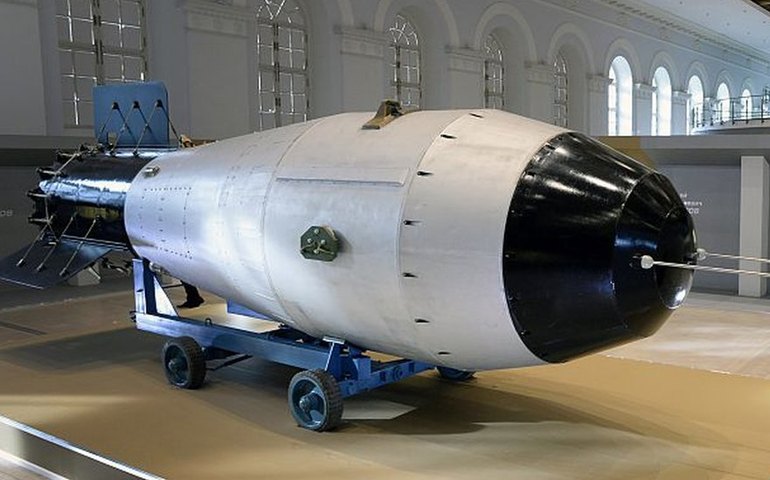 Míssil de bomba atômica da Guerra Fria é encontrado desativado em garagem nos EUA