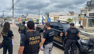 Polícia Federal cumpre mandados contra suposta prática de abuso de propaganda eleitoral em Itabaiana / Foto: Foto: PF/SE