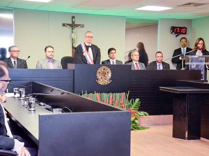Otávio Lessa participou da sessão de posse dos dirigentes do TRT